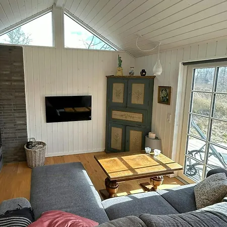Feriehus Modern Family House Close To And Forest Grenå