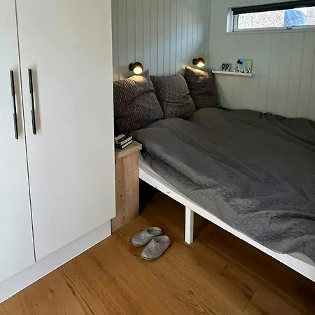 Semesterbostad Modern Family House Close To And Forest