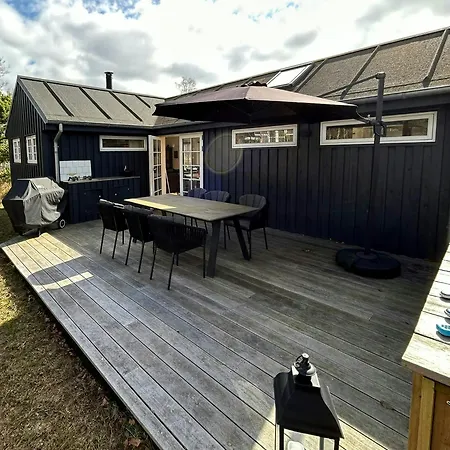 Modern Family House Close To And Forest Feriehus *